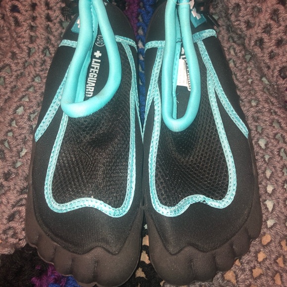 Water Shoes - Picture 1 of 4